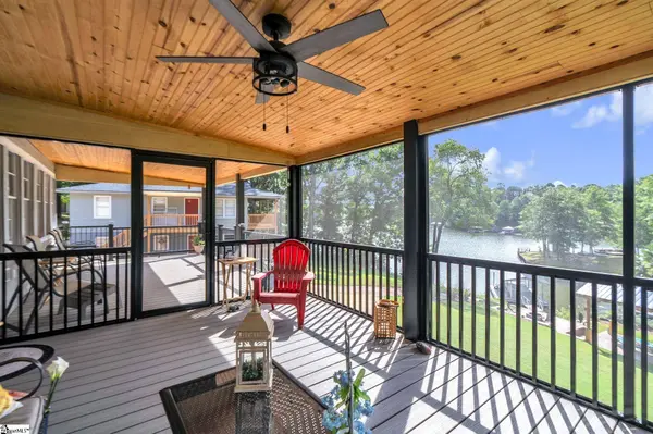 156 Zimmerman Drive, Inman, SC 29349