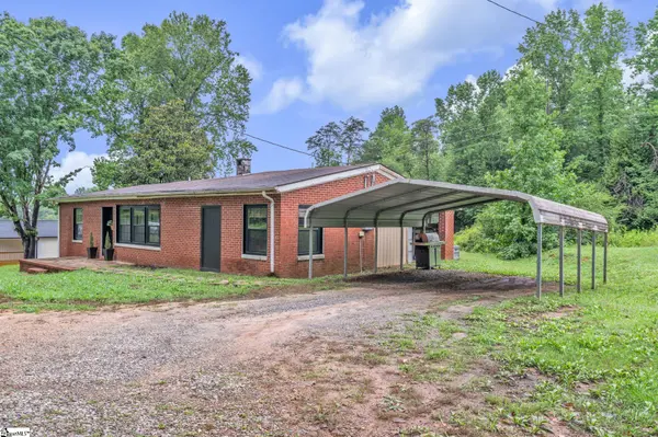 10774 Highway 11, Campobello, SC 29322