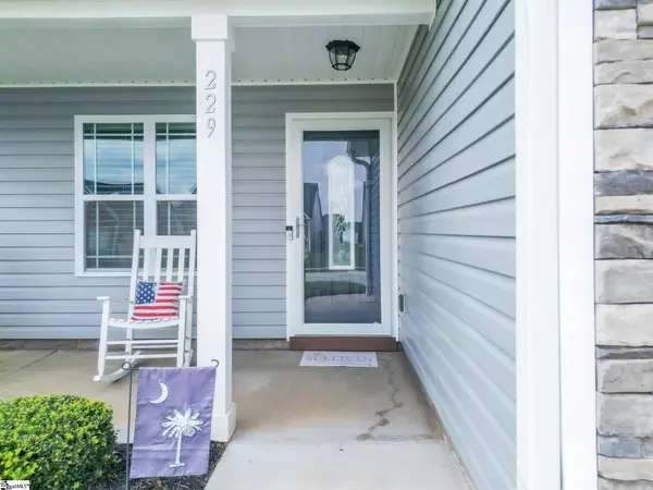229 Highland Springs Loop, Inman, SC 29349