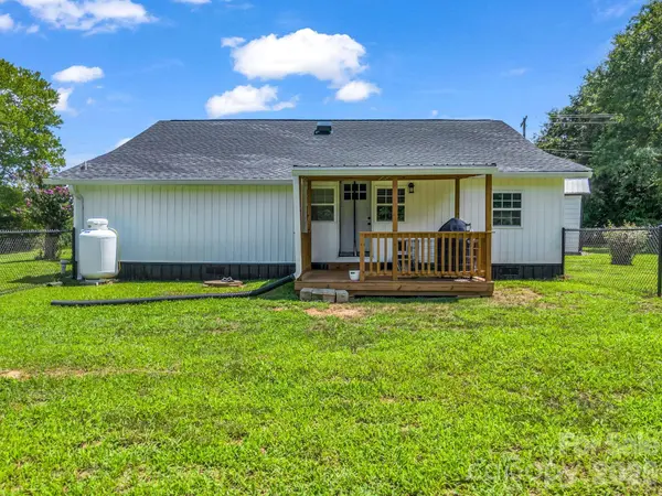 605 Hollis RD, Ellenboro, NC 28040
