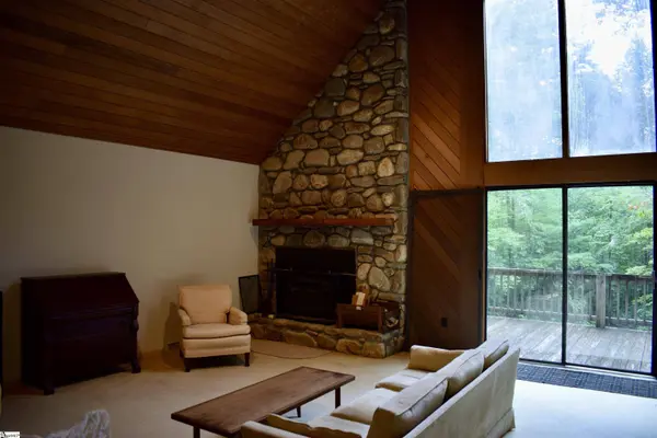 173 Mountain Haven Lane, Zirconia, NC 28790