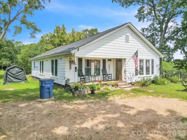 140 Painter RD, Mooresboro, NC 28114