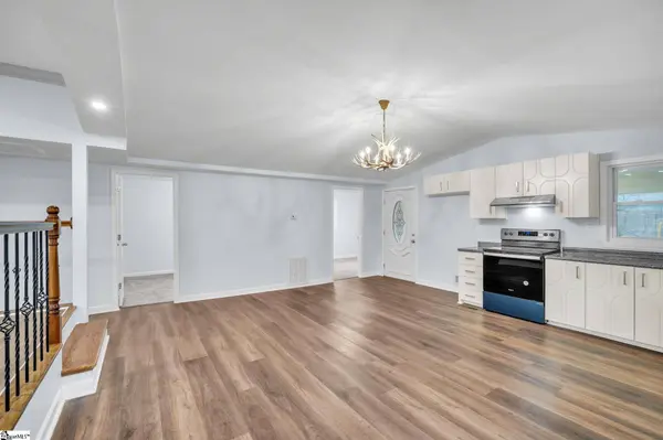 402 Laurel and Hardy Lake Road, Marietta, SC 29661