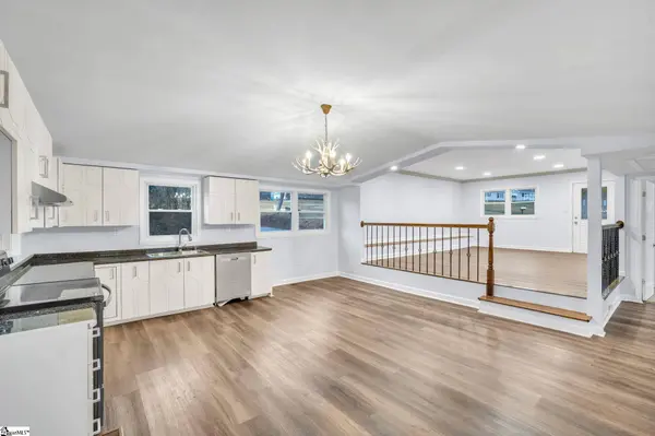402 Laurel and Hardy Lake Road, Marietta, SC 29661