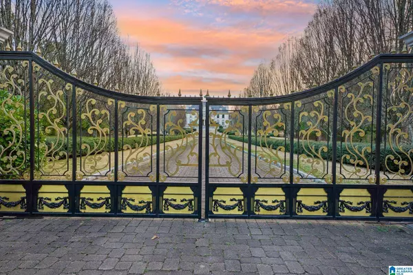 7 MONTAGEL WAY, Birmingham, AL 35242