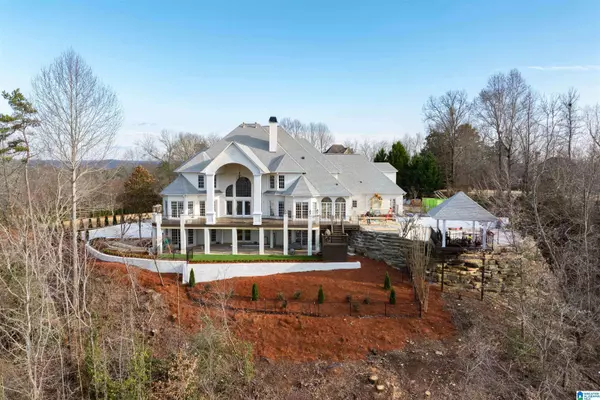 7016 FOUNDERS DRIVE, Vestavia Hills, AL 35242