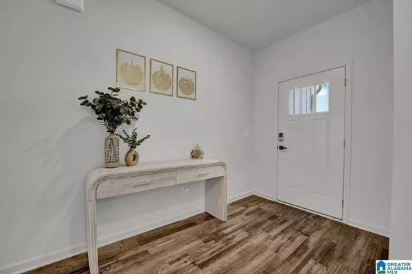 181 HALIFAX LANE, Chelsea, AL 35043