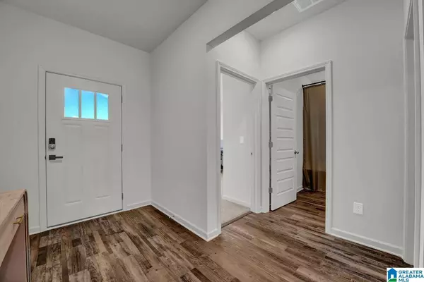 181 HALIFAX LANE, Chelsea, AL 35043