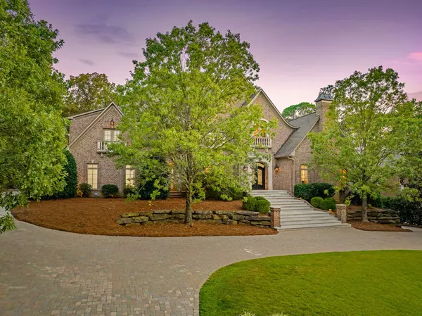 5246 Greystone Way Exterior