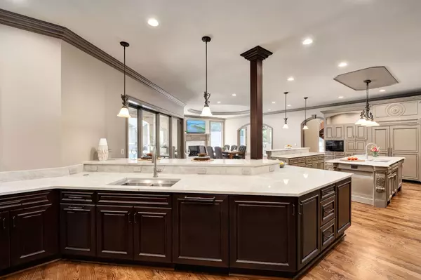 5246 Greystone Way Butlers Kitchen