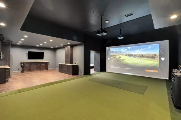5246 Greystone Way Golf Studio