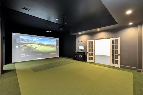 5246 Greystone Way Golf Studio