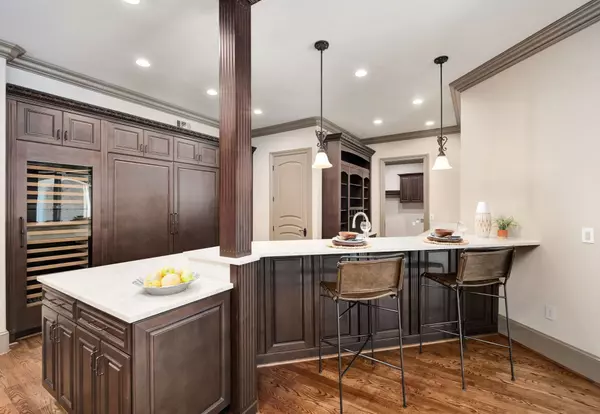 5246 Greystone Way Butlers Kitchen
