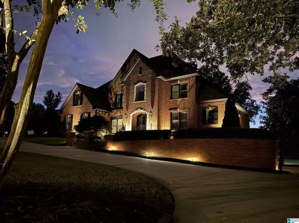 1009 ROYAL MILE, Birmingham, AL 35242