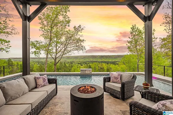 3153 SPRINGSTONE TRAIL, Leeds, AL 35094