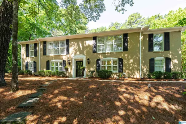 610 RIVERCHASE PARKWAY W, Hoover, AL 35244