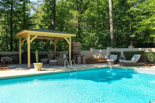 610 RIVERCHASE PARKWAY W, Hoover, AL 35244