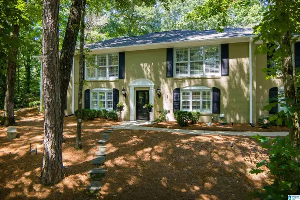 610 RIVERCHASE PARKWAY W, Hoover, AL 35244