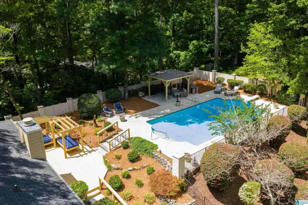 610 RIVERCHASE PARKWAY W, Hoover, AL 35244