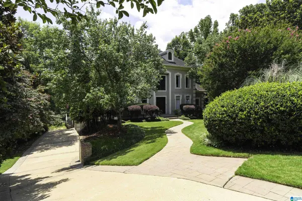 2209 STERLINGWOOD DRIVE, Birmingham, AL 35216