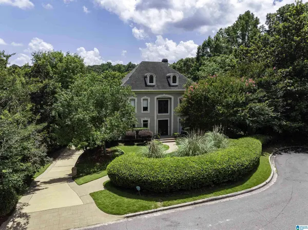 2209 STERLINGWOOD DRIVE, Birmingham, AL 35216