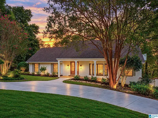 321 VESCLUB DRIVE, Vestavia Hills, AL 35216