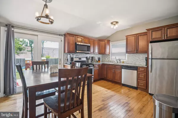 233 MARION AVE, Westville, NJ 08093