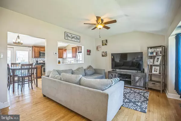 233 MARION AVE, Westville, NJ 08093