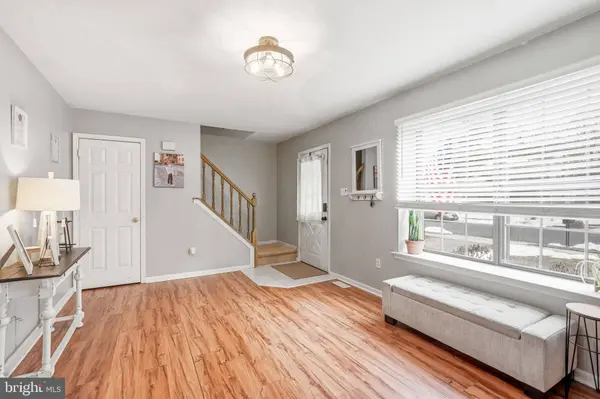 17 FAWN LN, Sicklerville, NJ 08081