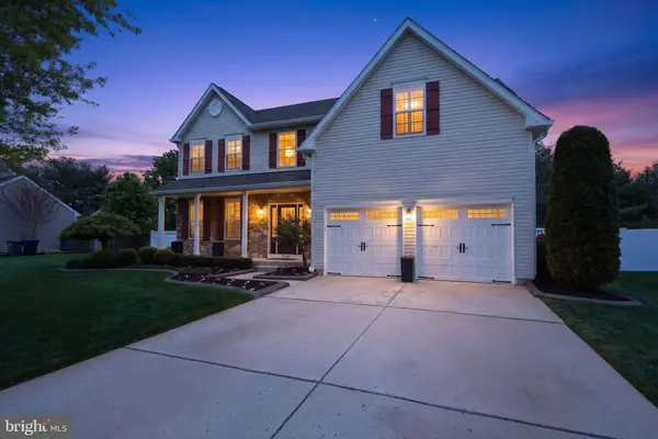 306 PICKWICK DR, Williamstown, NJ 08094