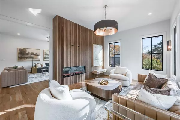 1442 Cedarhurst DR, Dunwoody, GA 30338