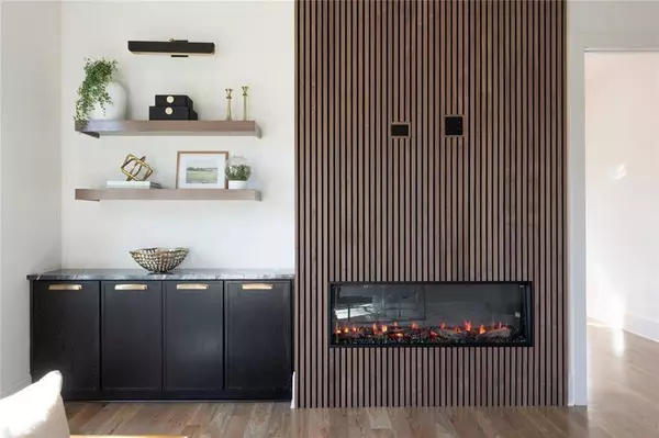 1442 Cedarhurst DR, Dunwoody, GA 30338