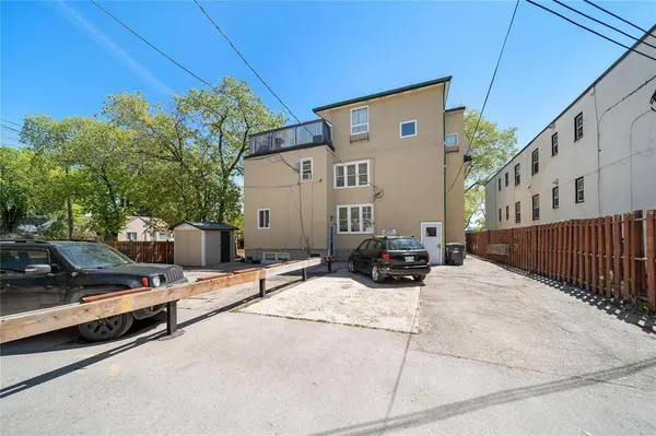 293 Provencher BLVD, Winnipeg, MB R2H 0G6