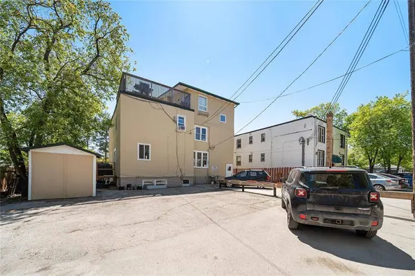 293 Provencher BLVD, Winnipeg, MB R2H 0G6