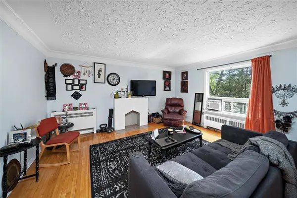 293 Provencher BLVD, Winnipeg, MB R2H 0G6