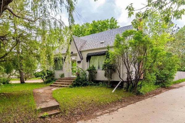 14 Malone ST, Winnipeg, MB R3R 1L4