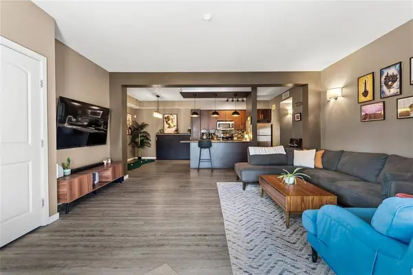 490 Henderson HWY, Winnipeg, MB R2K 2H8