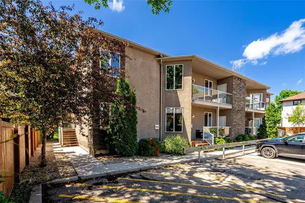 490 Henderson HWY, Winnipeg, MB R2K 2H8