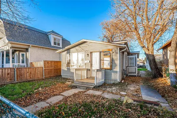 449 Larsen AVE, Winnipeg, MB R2K 1R4