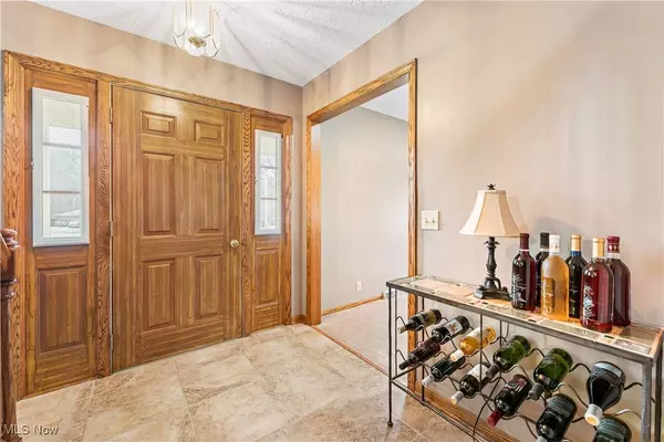 6872 Hillway AVE NW, North Canton, OH 44720