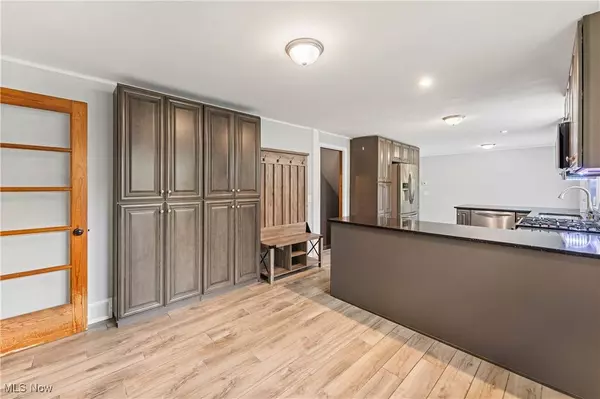 6767 Chippewa AVE NW, North Canton, OH 44720