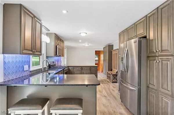 6767 Chippewa AVE NW, North Canton, OH 44720