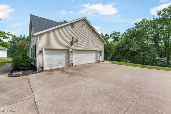 2450 Pennington ST NW, Canton, OH 44709