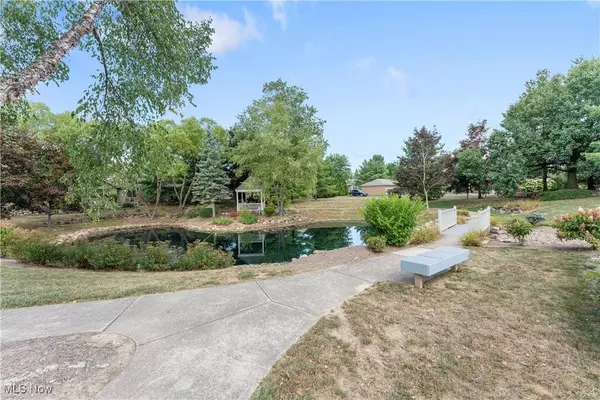 49 Douglas CT, Tallmadge, OH 44278