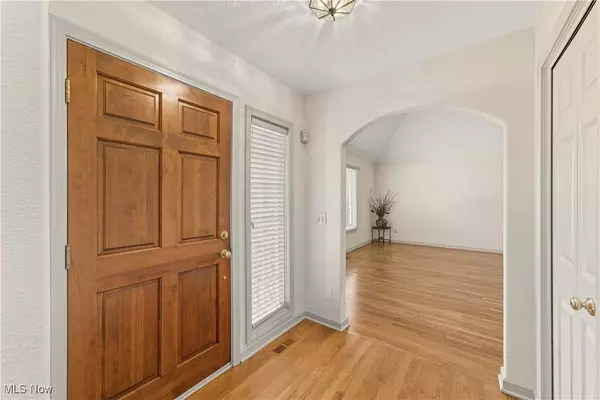 21 La Salle CT SE, North Canton, OH 44709