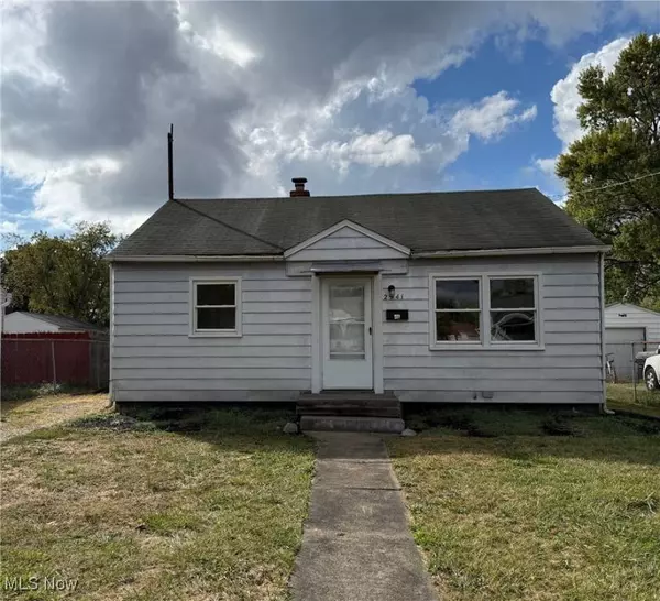 2941 Fletcher AVE NE, Canton, OH 44705