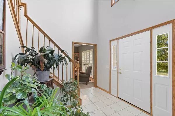 11065 Dunsby AVE NW, Uniontown, OH 44685