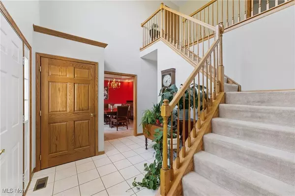 11065 Dunsby AVE NW, Uniontown, OH 44685