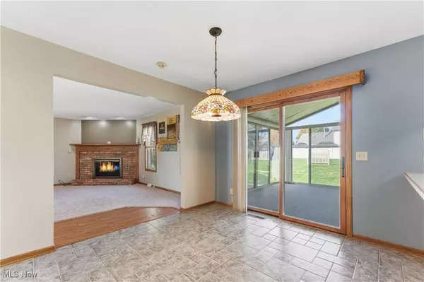 1415 Red Coach ST SE, North Canton, OH 44720