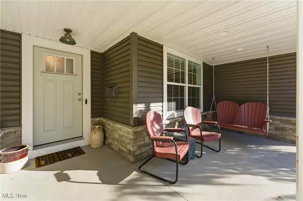 253 Glenwood ST SW, North Canton, OH 44720